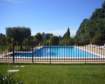 Bed and Breakfast Les Cigales Saint-Andiol Екстер'єр фото