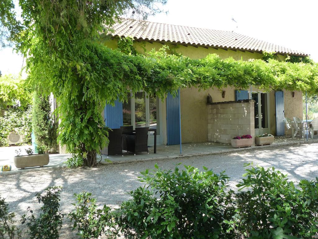 Bed and Breakfast Les Cigales Saint-Andiol Екстер'єр фото