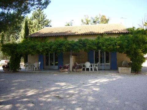 Bed and Breakfast Les Cigales Saint-Andiol Номер фото
