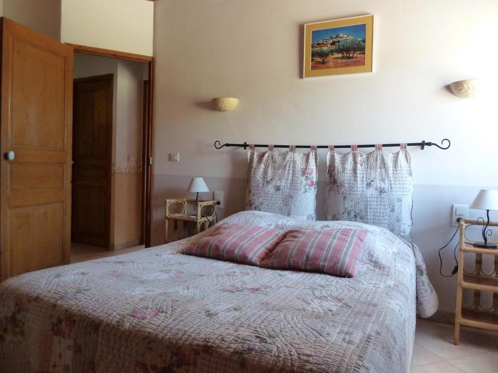 Bed and Breakfast Les Cigales Saint-Andiol Екстер'єр фото